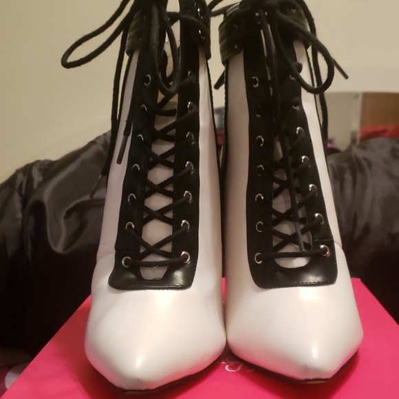 Corsets ankle boots 7.5 - Picture 3 of 6